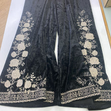 Load image into Gallery viewer, Andree Velour pants S