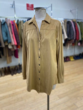 Load image into Gallery viewer, Foxcroft faux suede shirt 12