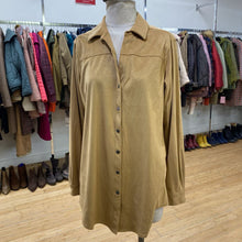 Load image into Gallery viewer, Foxcroft faux suede shirt 12