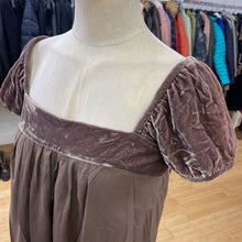 Load image into Gallery viewer, Laundry cotton/silk/velour dress 4