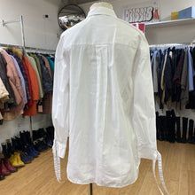 Load image into Gallery viewer, Club Monaco shirt L