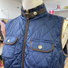 Load image into Gallery viewer, Banana Republic quilted vest Sp