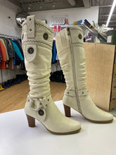 Load image into Gallery viewer, Aquarelle lined boots 39
