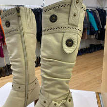 Load image into Gallery viewer, Aquarelle lined boots 39