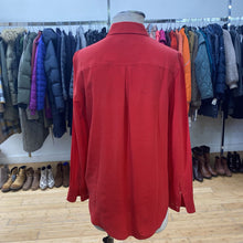 Load image into Gallery viewer, Equipment silk top S