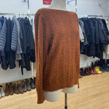 Load image into Gallery viewer, RW&CO sweater L