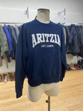 Load image into Gallery viewer, Aritzia Crewneck M