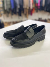 Load image into Gallery viewer, Cole Haan loafers 9