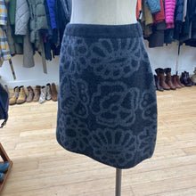Load image into Gallery viewer, Uniqlo x Marimekko wool skirt M
