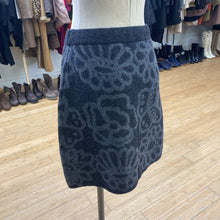 Load image into Gallery viewer, Uniqlo x Marimekko wool skirt M