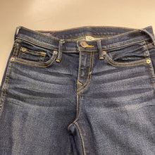 Load image into Gallery viewer, True Religion Low Rise Straight jeans 28