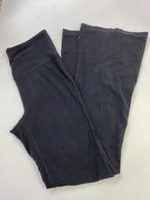 Load image into Gallery viewer, Lululemon flared leggings 8