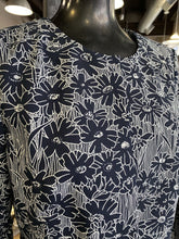 Load image into Gallery viewer, Banana Republic (outlet) Blazer 10