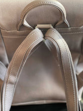 Load image into Gallery viewer, Matt & Nat Fabi backpack