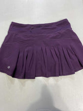 Load image into Gallery viewer, Lululemon Tennis Skort 6