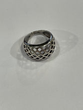 Load image into Gallery viewer, Dome sterling silver ring 8
