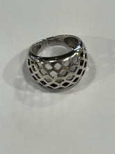Load image into Gallery viewer, Dome sterling silver ring 8