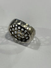 Load image into Gallery viewer, Dome sterling silver ring 8