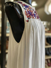 Load image into Gallery viewer, Wilfred embroidered tunic S