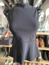 Load image into Gallery viewer, Lululemon Peplum top xs/s