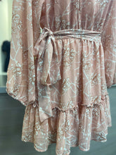 Load image into Gallery viewer, Flying Tomato floral dress NWT L