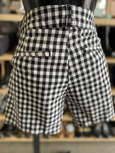 Load image into Gallery viewer, Anthropologie Shorts 31