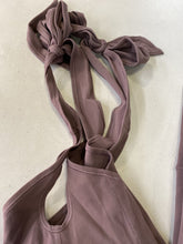 Load image into Gallery viewer, Lululemon Capri Tie Leg Leggings 10