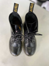 Load image into Gallery viewer, Dr. Martens Boots (as is)