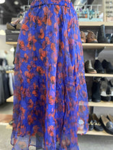Load image into Gallery viewer, Dhruv Kapoor Skirt S