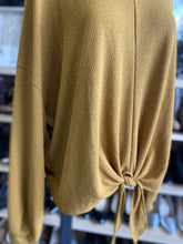 Load image into Gallery viewer, H&M Top Long Sleeve XL