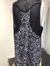 Load image into Gallery viewer, Lululemon floral tank XL
