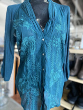 Load image into Gallery viewer, Anthropologie TINY Top M