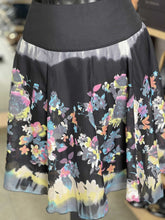 Load image into Gallery viewer, Vero Moda Skirt 34