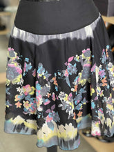 Load image into Gallery viewer, Vero Moda Skirt 34