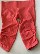 Load image into Gallery viewer, Lululemon Cropped Leggings 8