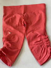 Load image into Gallery viewer, Lululemon Cropped Leggings 8