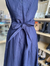 Load image into Gallery viewer, Gap Dress 6