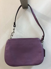 Load image into Gallery viewer, Coach wristlet