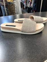 Load image into Gallery viewer, Steve Madden blingy slides 8.5