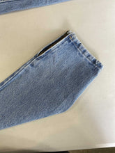 Load image into Gallery viewer, Vintage Santana Parasuco Jeans 28