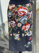 Load image into Gallery viewer, Anthropologie Skirt XS