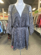 Load image into Gallery viewer, Halston Heritage flowy dress M