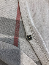 Load image into Gallery viewer, Burberry light knit wool blend cardi L *As Is(pilling