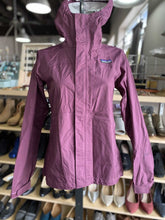 Load image into Gallery viewer, Patagonia Shell Jacket S