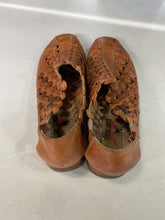 Load image into Gallery viewer, Pikolinos Shoes 36 (6.5)