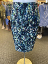 Load image into Gallery viewer, RW&CO skirt 2