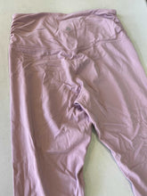 Load image into Gallery viewer, Lululemon Yoga Pants 10