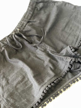 Load image into Gallery viewer, J Crew (Outlet) Shorts L
