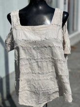 Load image into Gallery viewer, Lulu B Cold Shoulder Top M