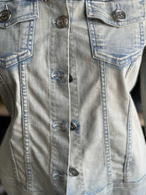 Load image into Gallery viewer, Airfield Denim Jacket M